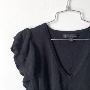 Express Black V Neck Ruffle Blouse sz XS